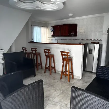 Apartamento Frente Al Aeropuerto